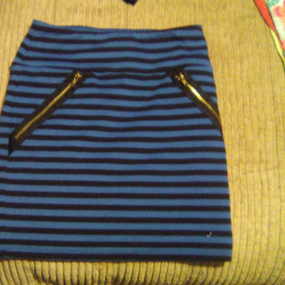 Xhilaration stretch mini skirt
